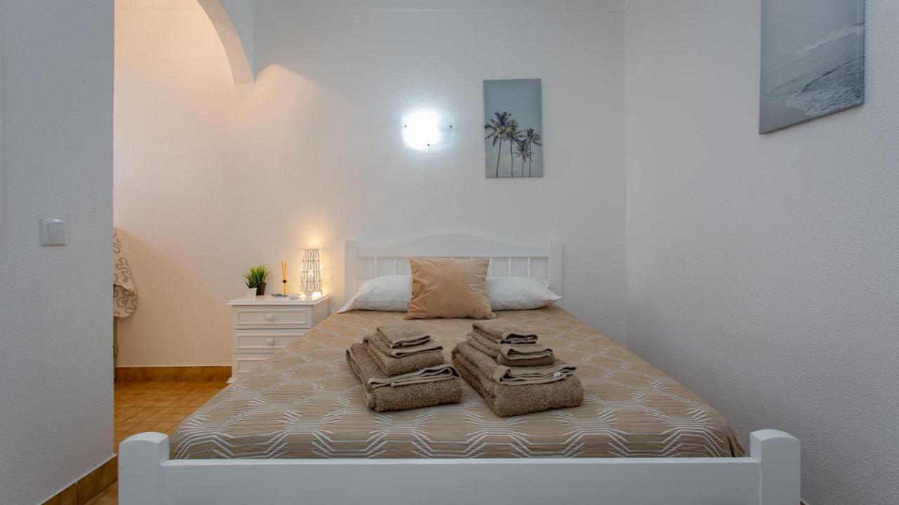 Apartamento T2 Na Praia Da Alagoa アルチュラ エクステリア 写真